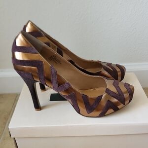 THEME Bronze Gold and Dark Brown Suede Zigzag 4" Heels Leather Upper Sz 9.5W NWT